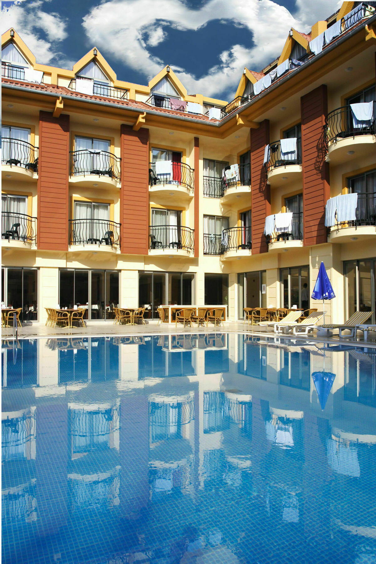 Murat 2 Hotel